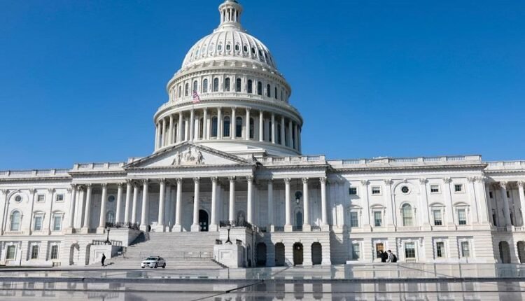 le-senat-americain-approuve-une-dotation-de-70-milliards-de-dollars-pour-renforcer-les-controles-migratoires